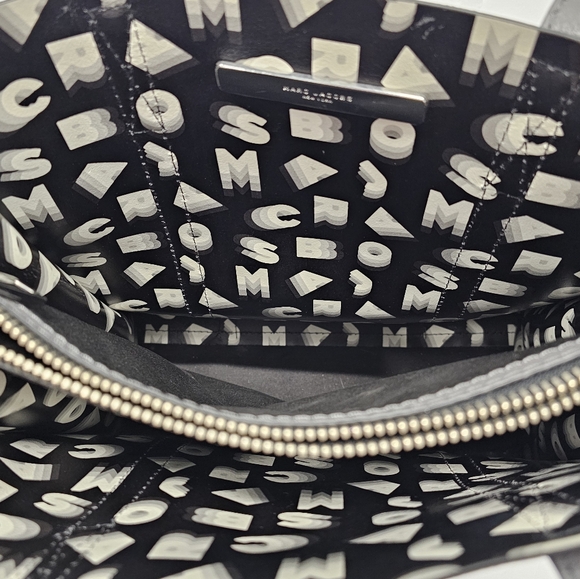 Marc Jacobs Tote bag Purse Shoulder Travel Weekender Bag - Picture 9 of 15